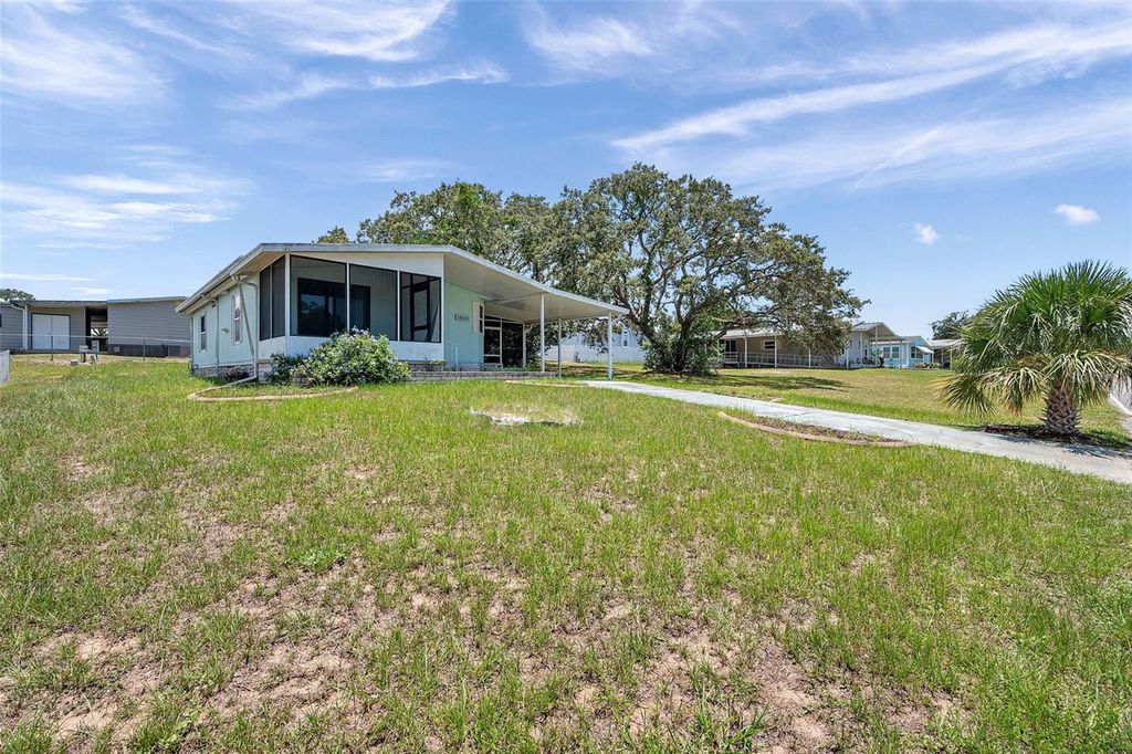 Photo of 16131 Brookridge Boulevard, Brooksville, FL 34613 (MLS # W7877348)