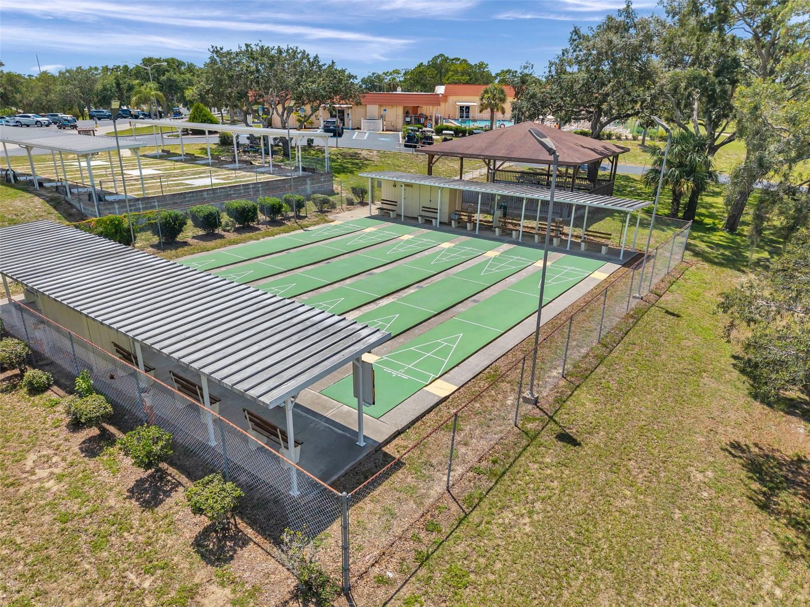 BROOKRIDGE COMMUNITY - Residential