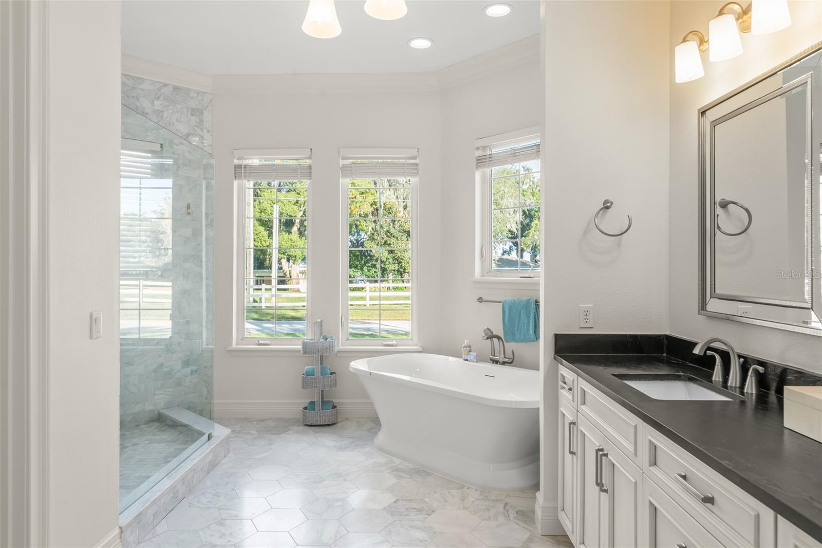 LAKE DAVIS ESTATES - Residential