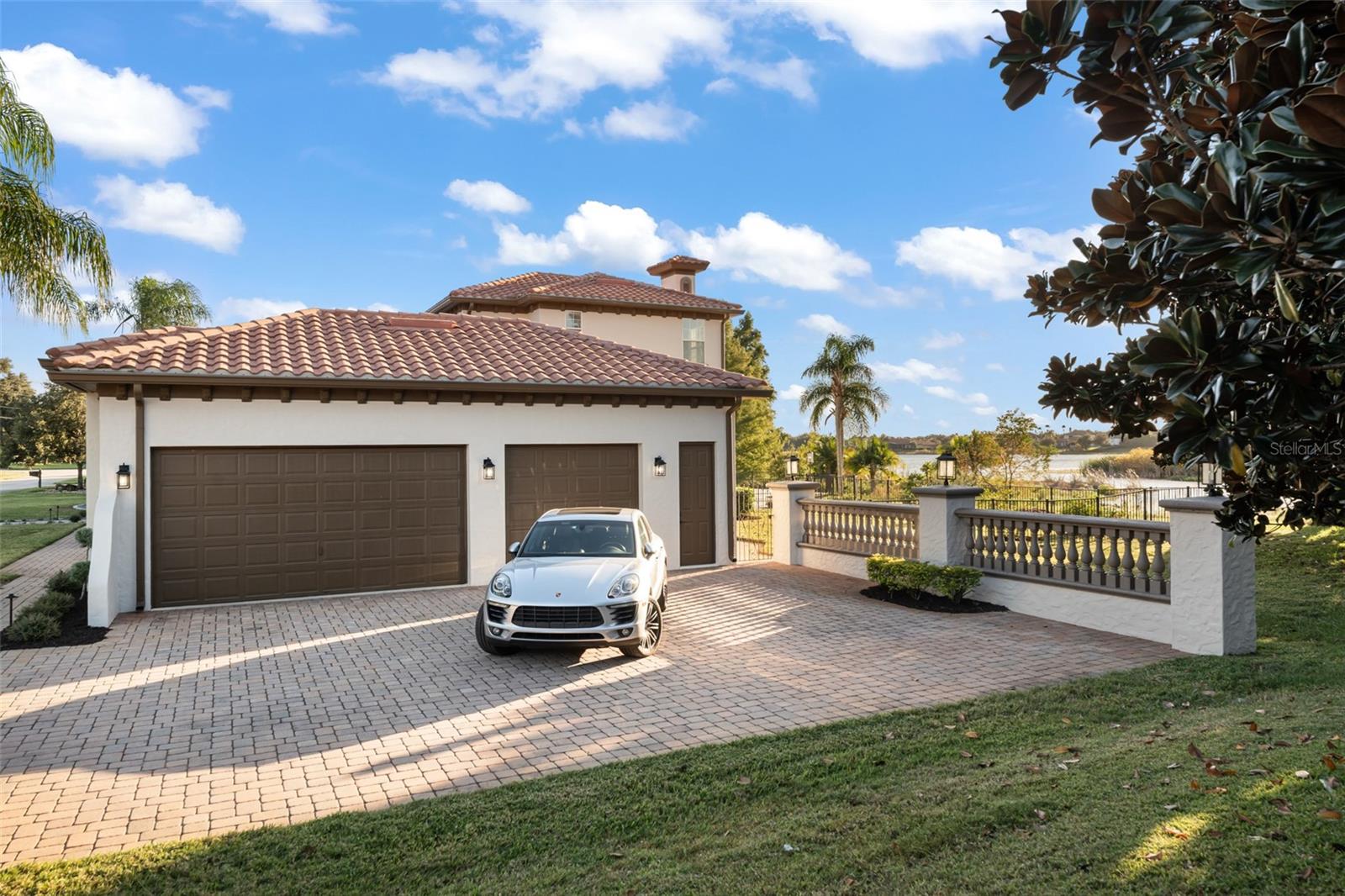 LAKE DAVIS ESTATES - Residential