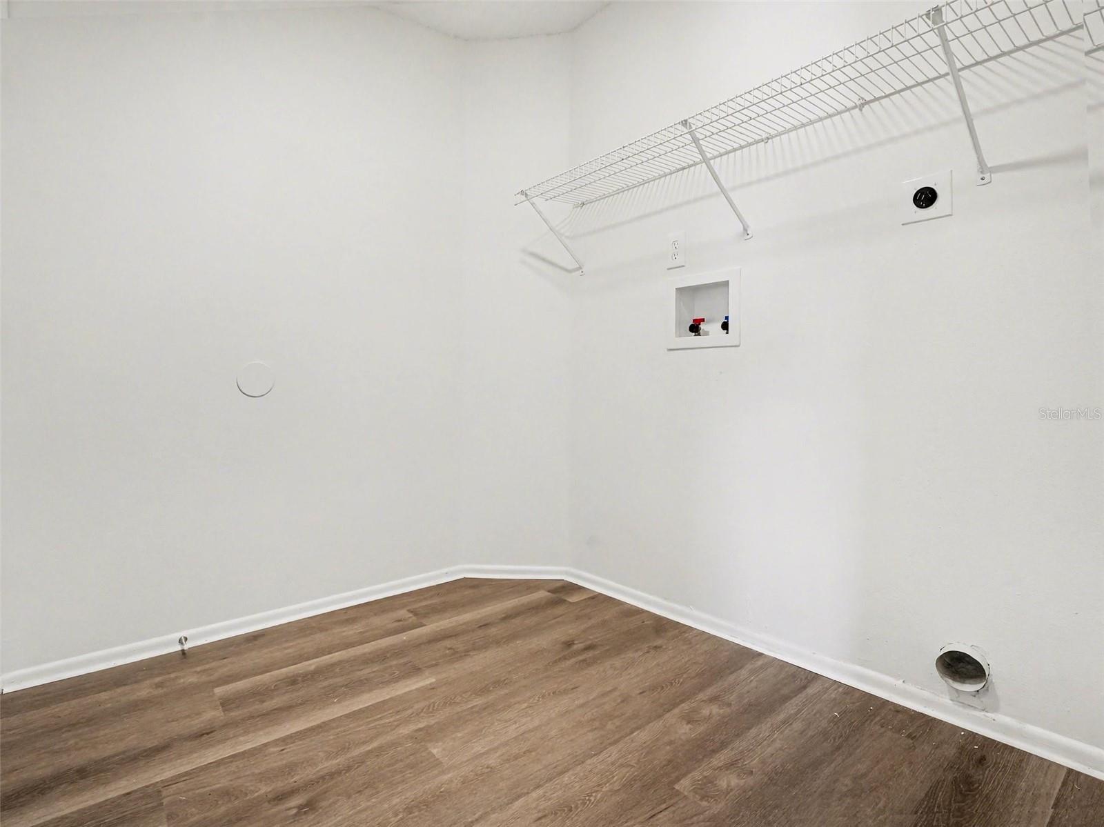 SILVER RIDGE PH 04 - Residential