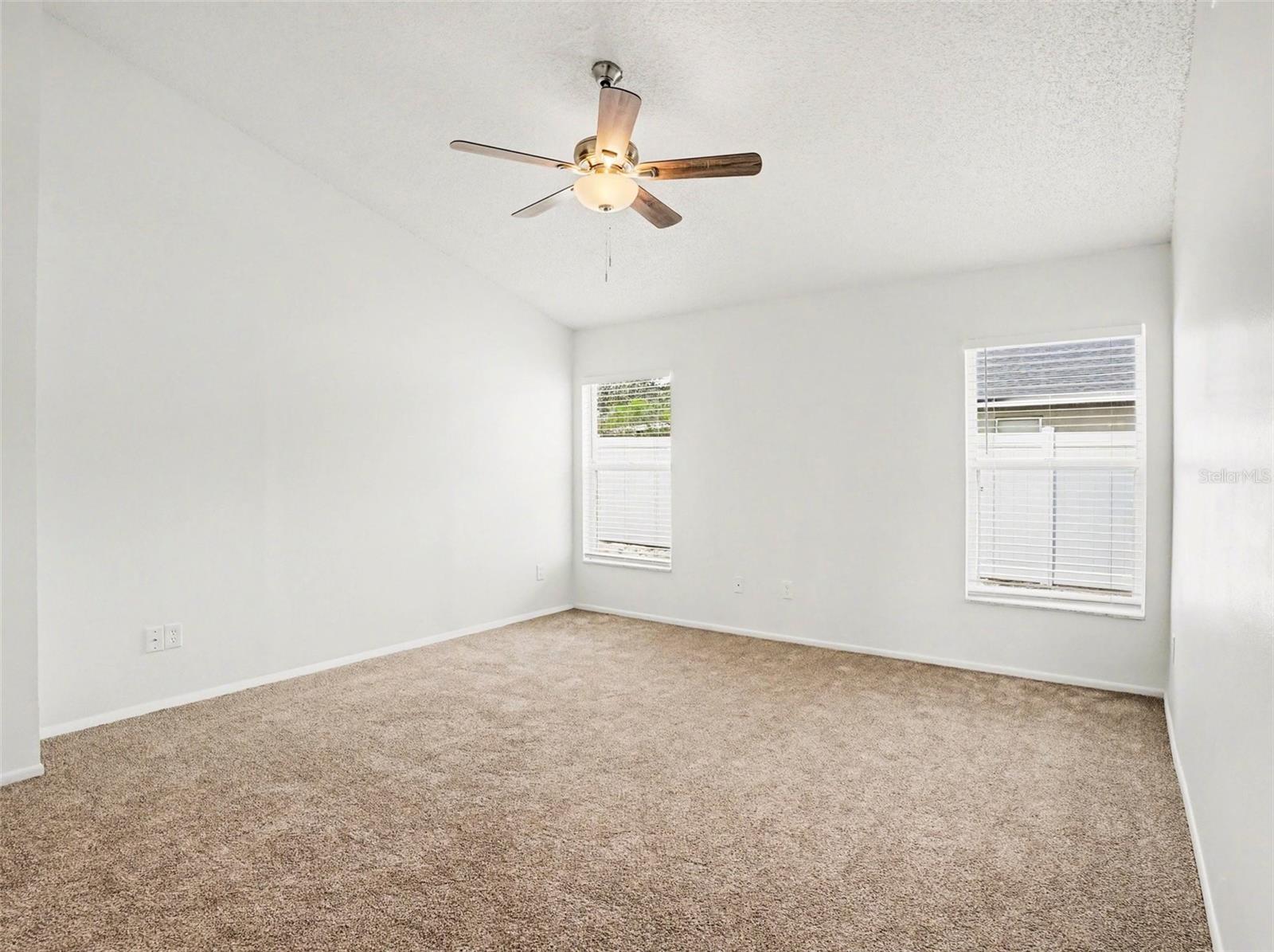 SILVER RIDGE PH 04 - Residential