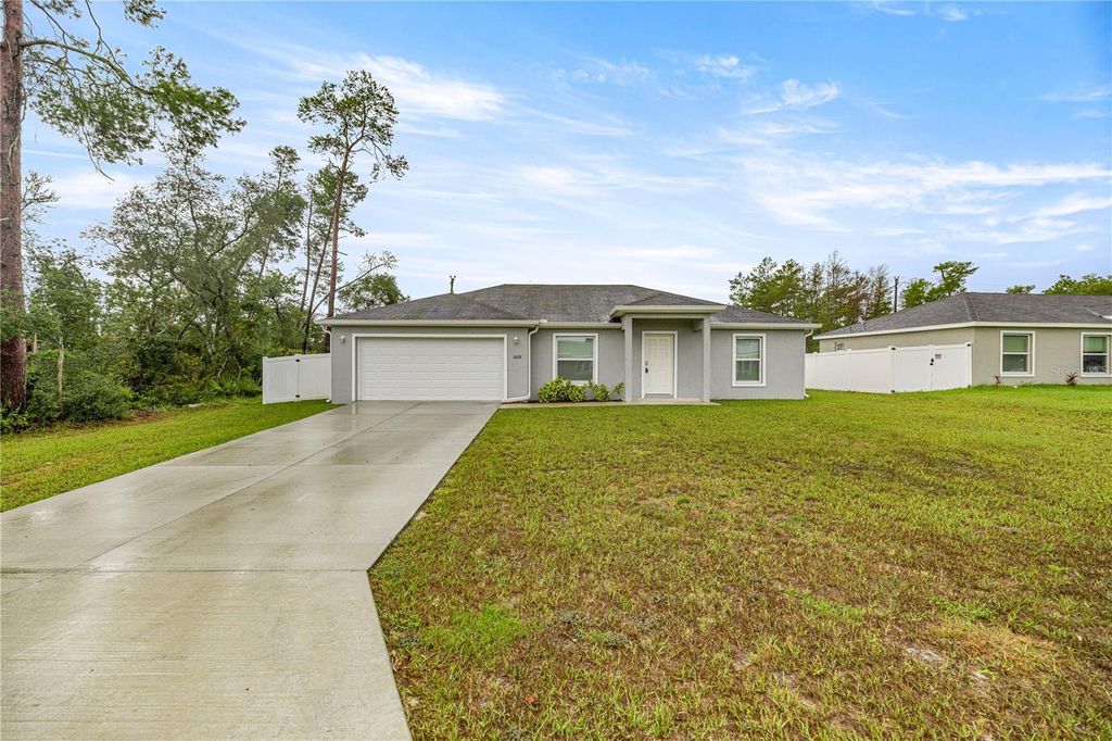 Photo of 16128 SW 21st Terrace Road, Ocala, FL 34473 (MLS # O6348907)