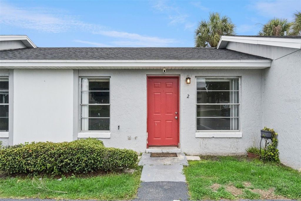 Photo of 2 Lake Villa Way, Kissimmee, FL 34743 (MLS # O6413875)