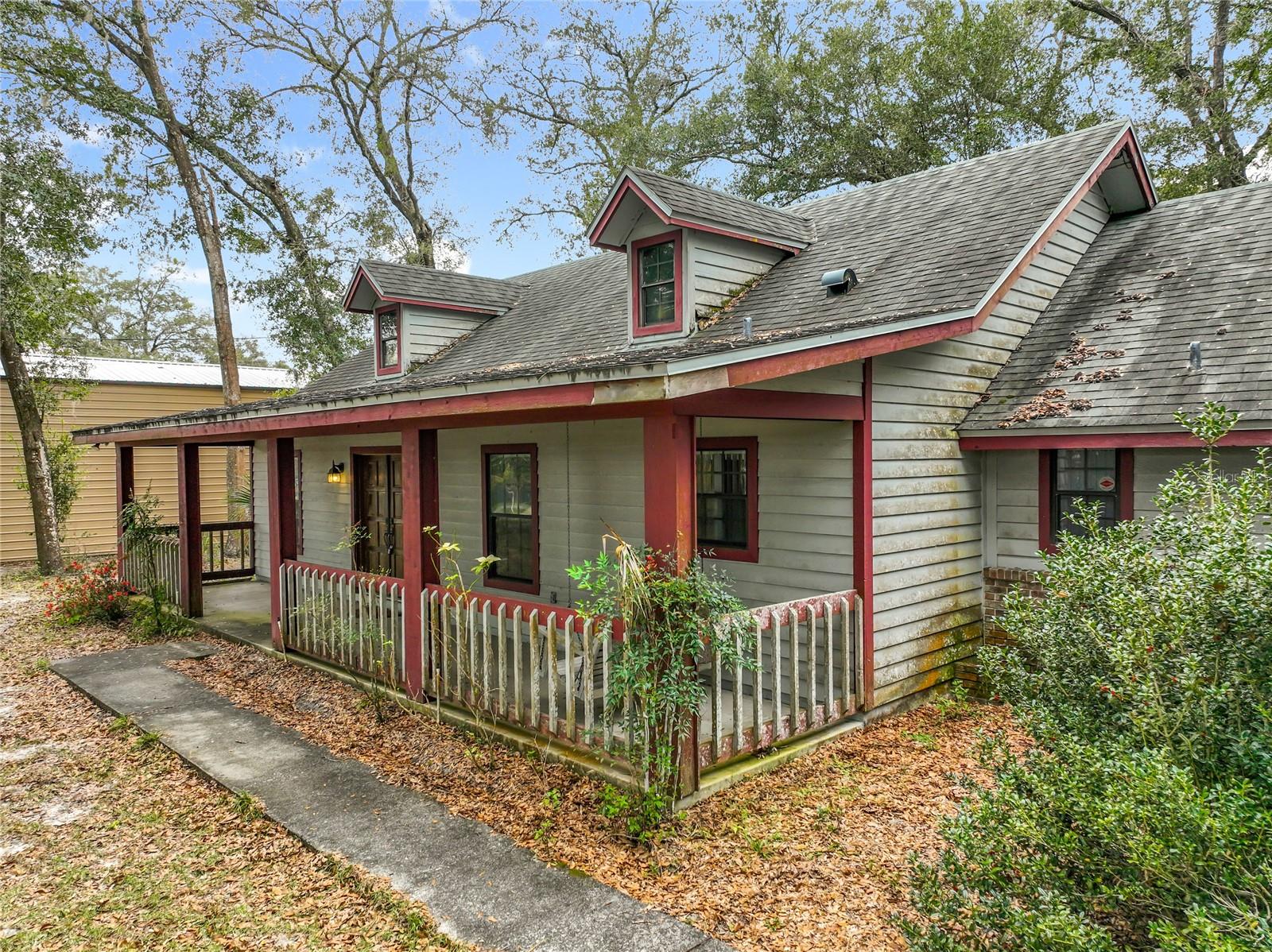 MOUNT PLYMOUTH - Residential