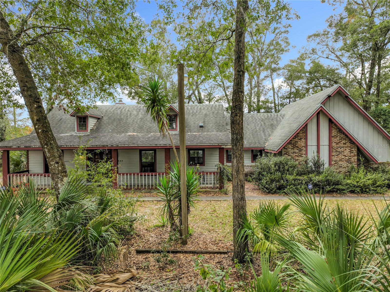 MOUNT PLYMOUTH - Residential