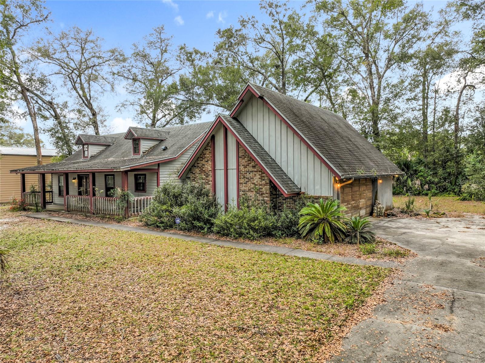 MOUNT PLYMOUTH - Residential