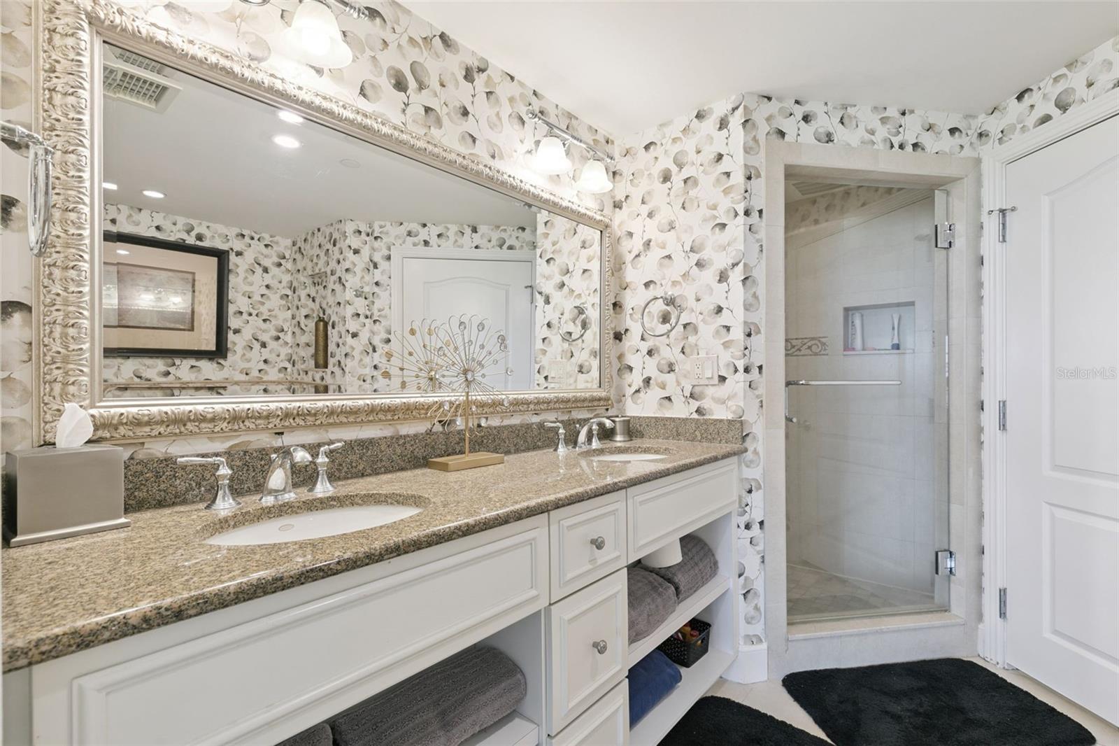 REUNION - Residential