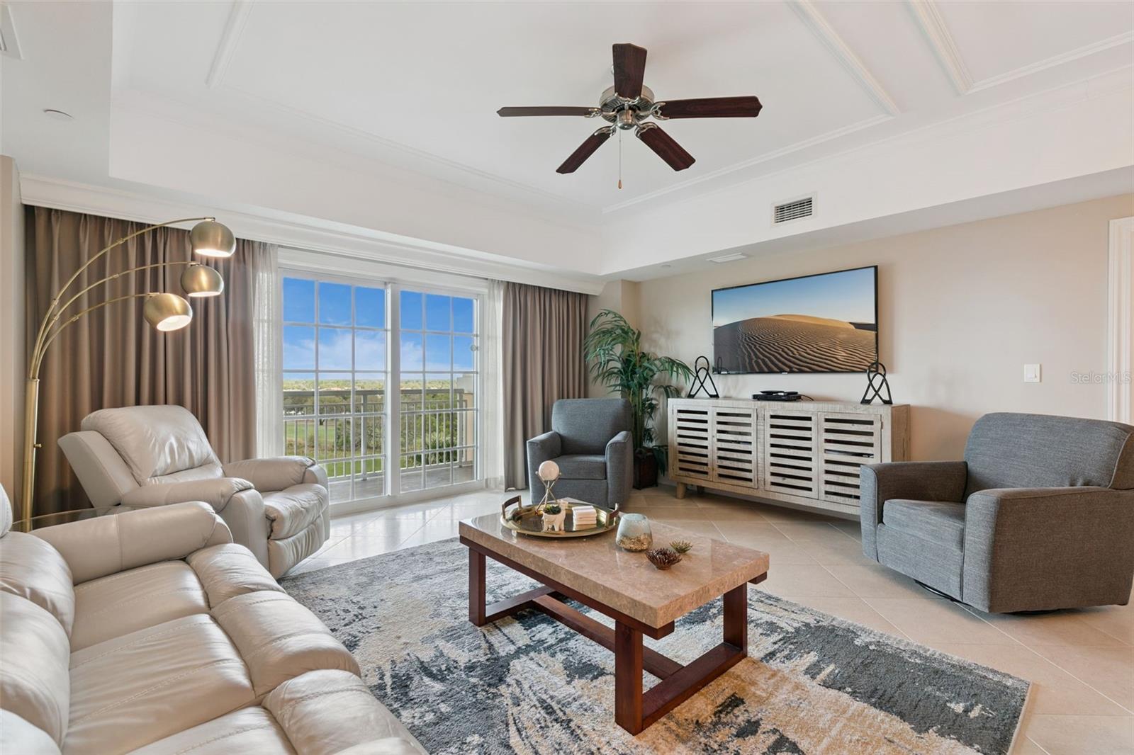 REUNION - Residential