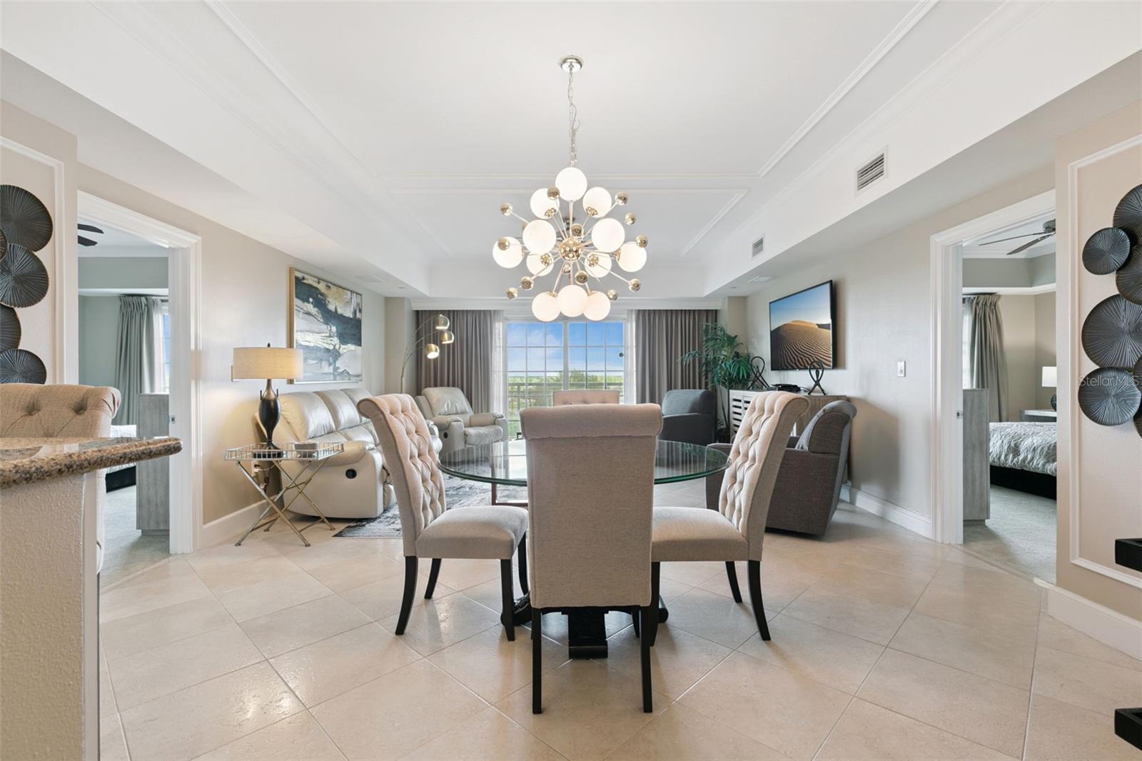 REUNION - Residential