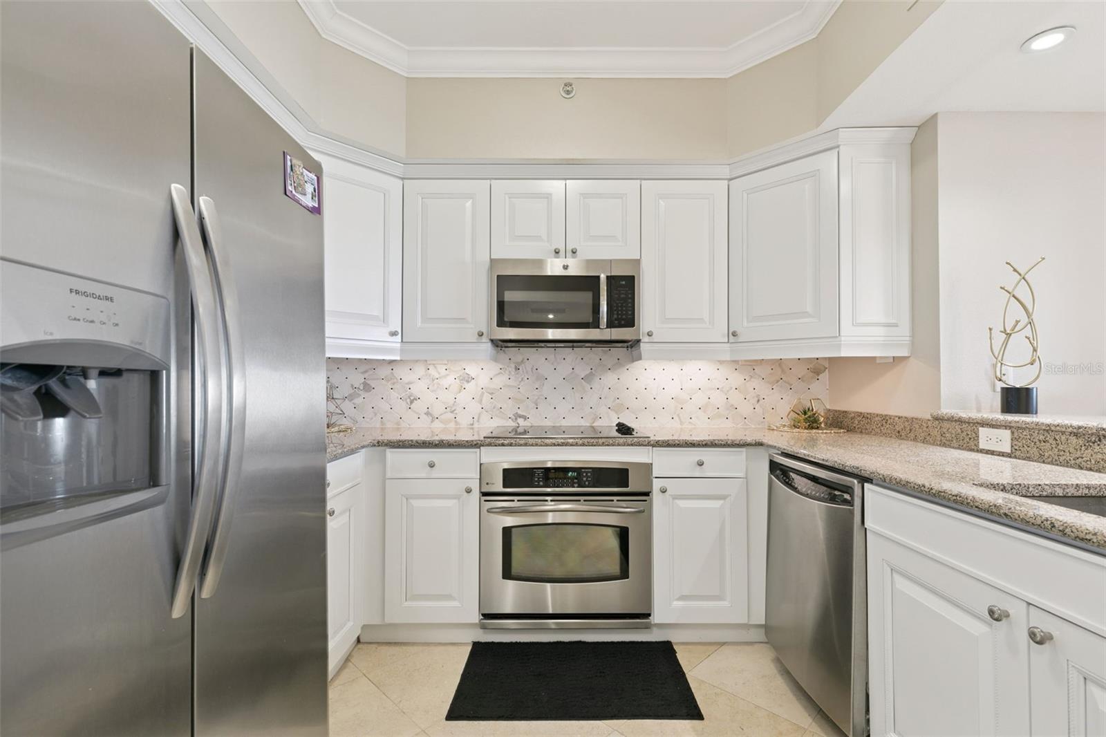 REUNION - Residential