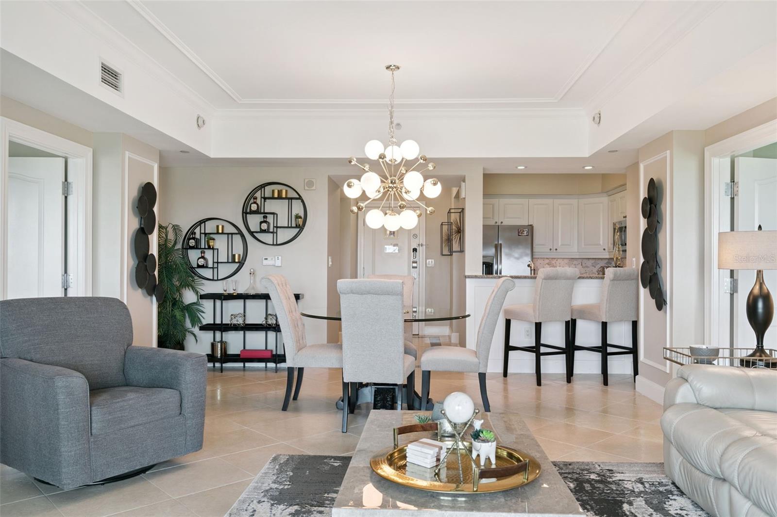 REUNION - Residential