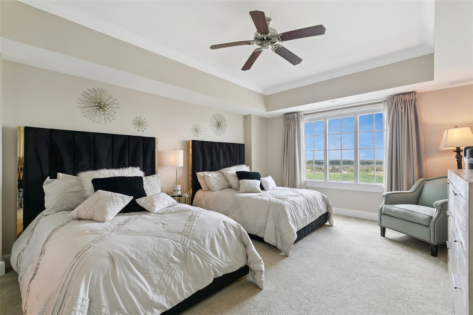 REUNION - Residential