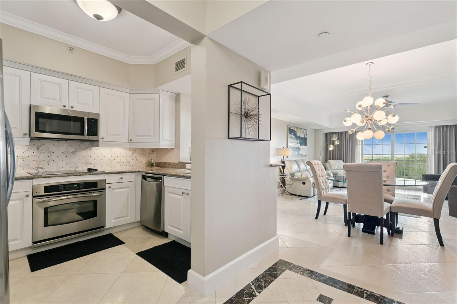 REUNION - Residential