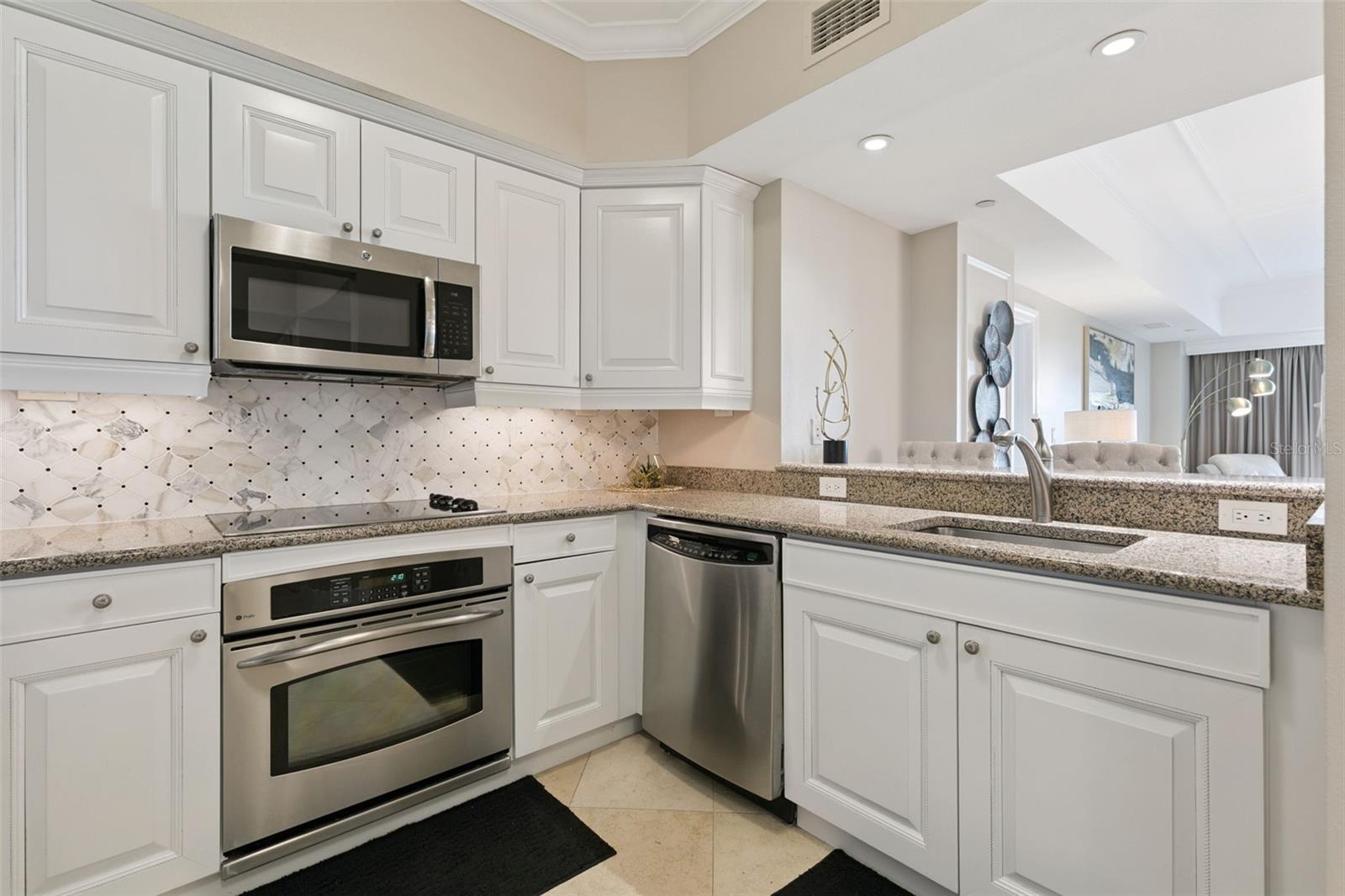 REUNION - Residential