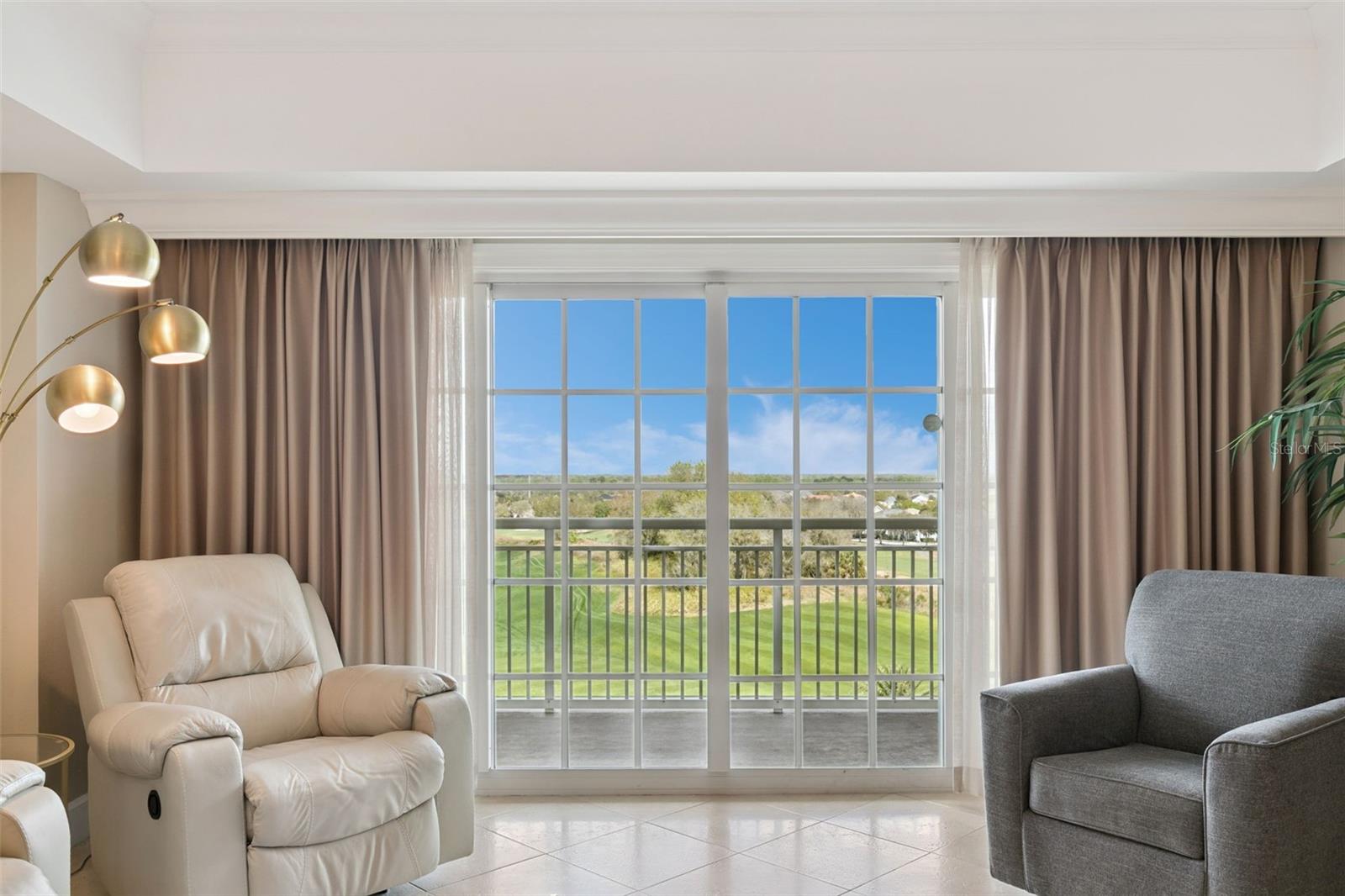 REUNION - Residential