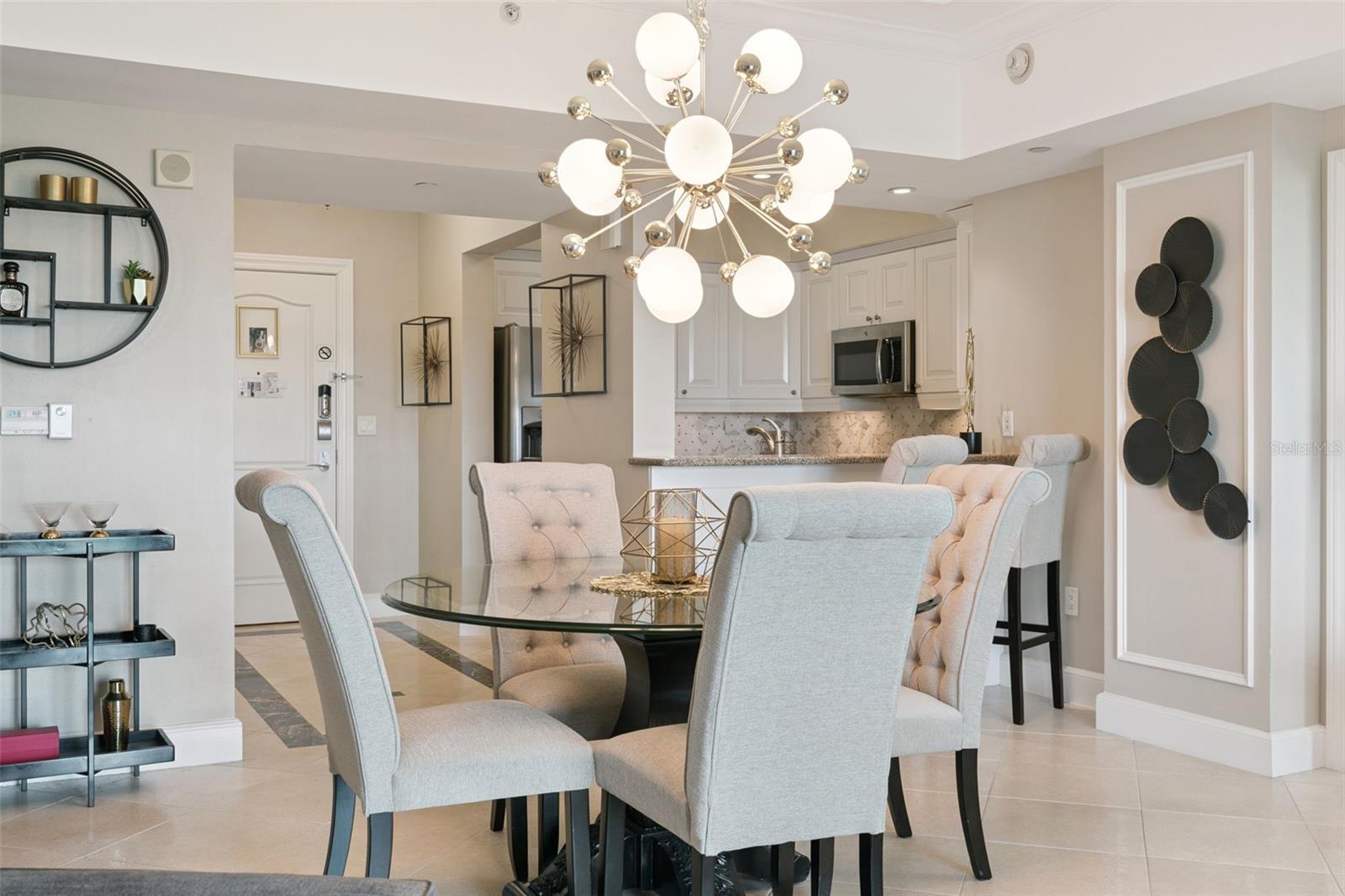 REUNION - Residential