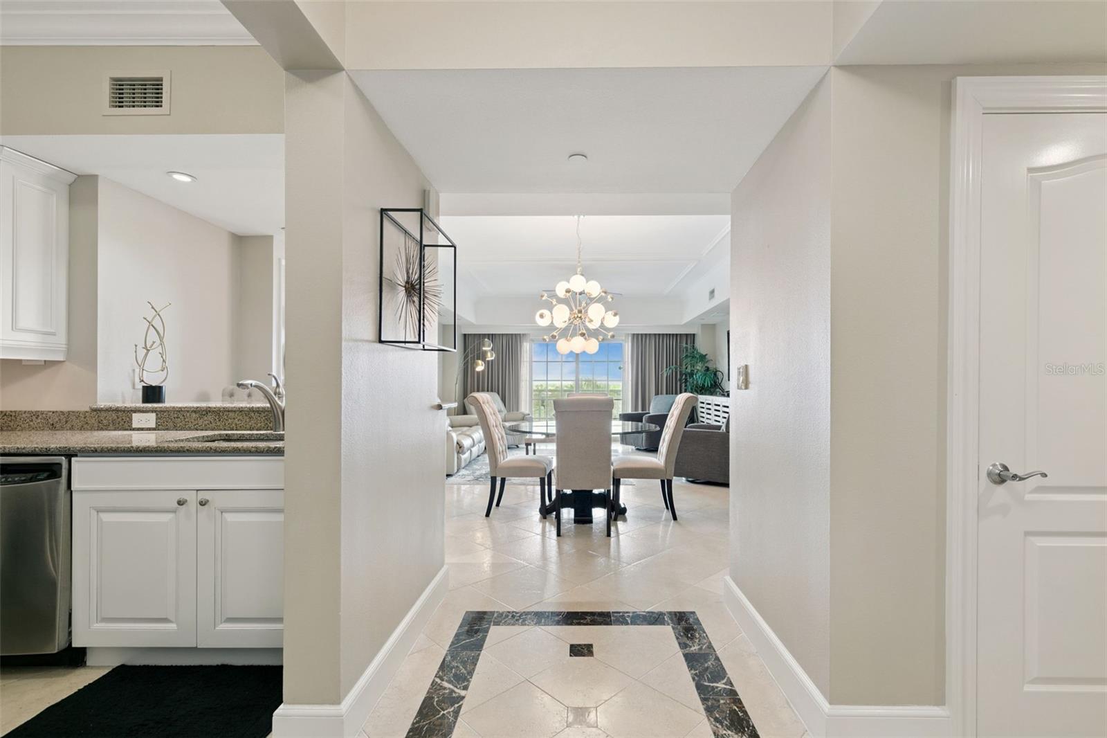 REUNION - Residential