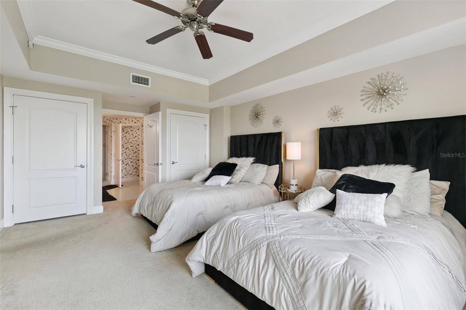 REUNION - Residential