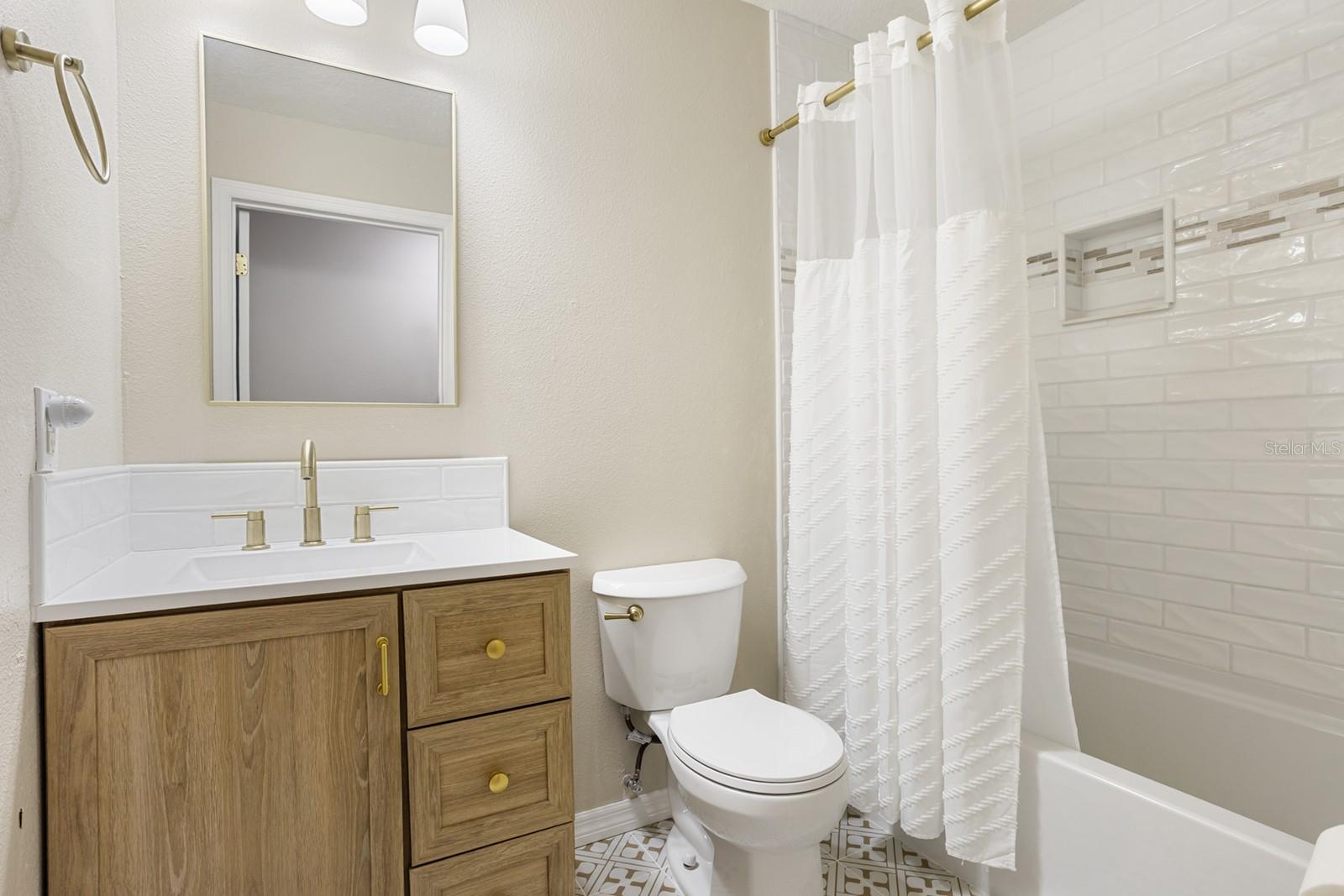 EAGLE PINES - Residential