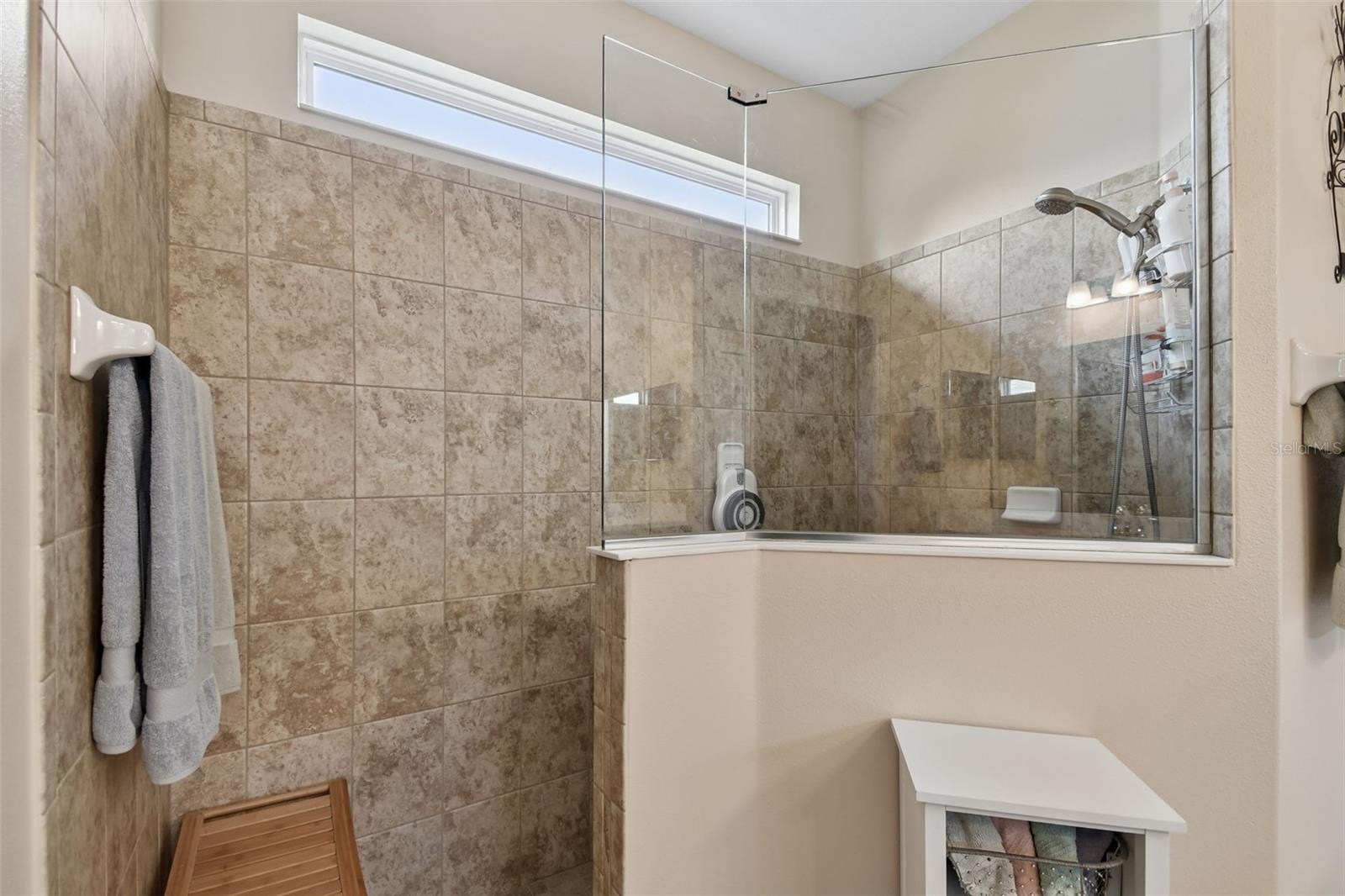 ARLINGTON RIDGE - Residential