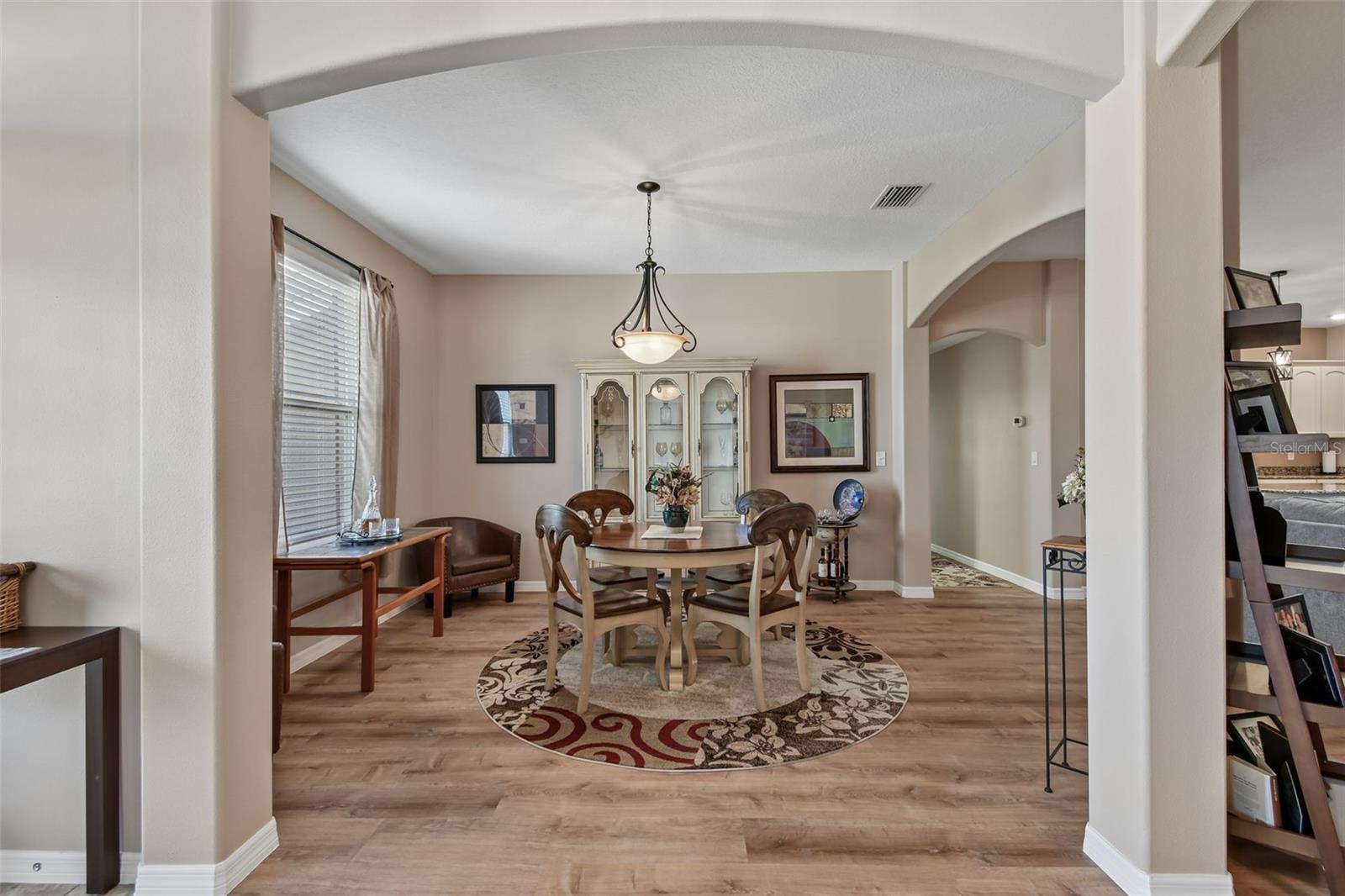 ARLINGTON RIDGE - Residential