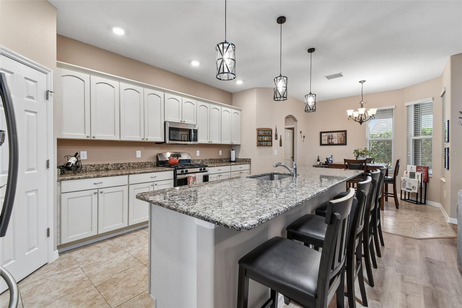 ARLINGTON RIDGE - Residential