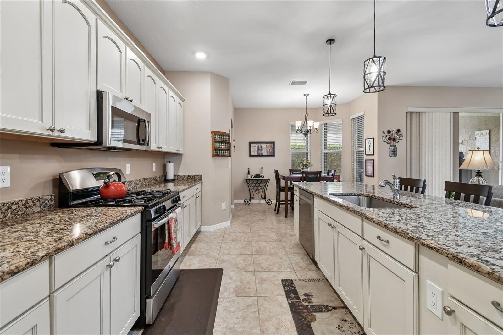 ARLINGTON RIDGE - Residential