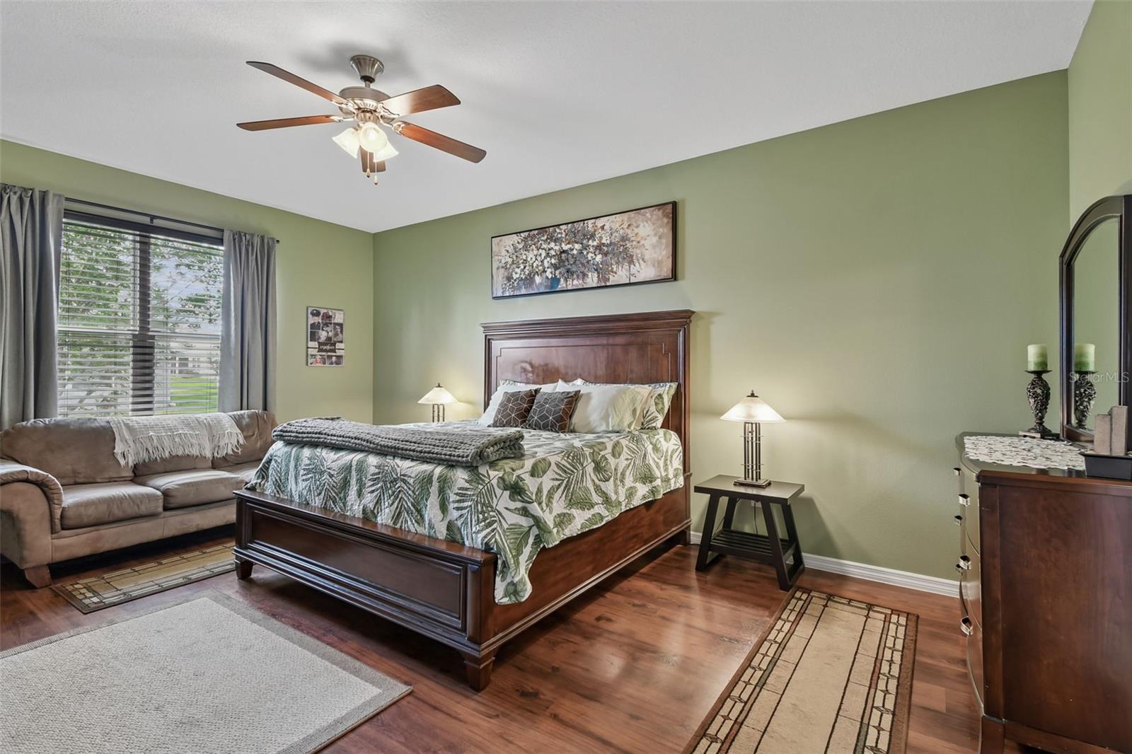 ARLINGTON RIDGE - Residential