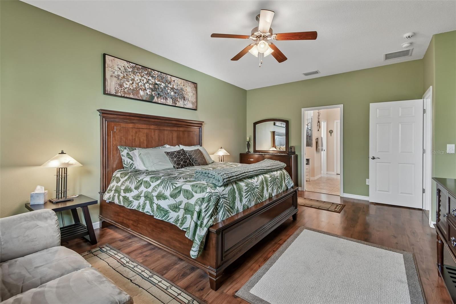 ARLINGTON RIDGE - Residential