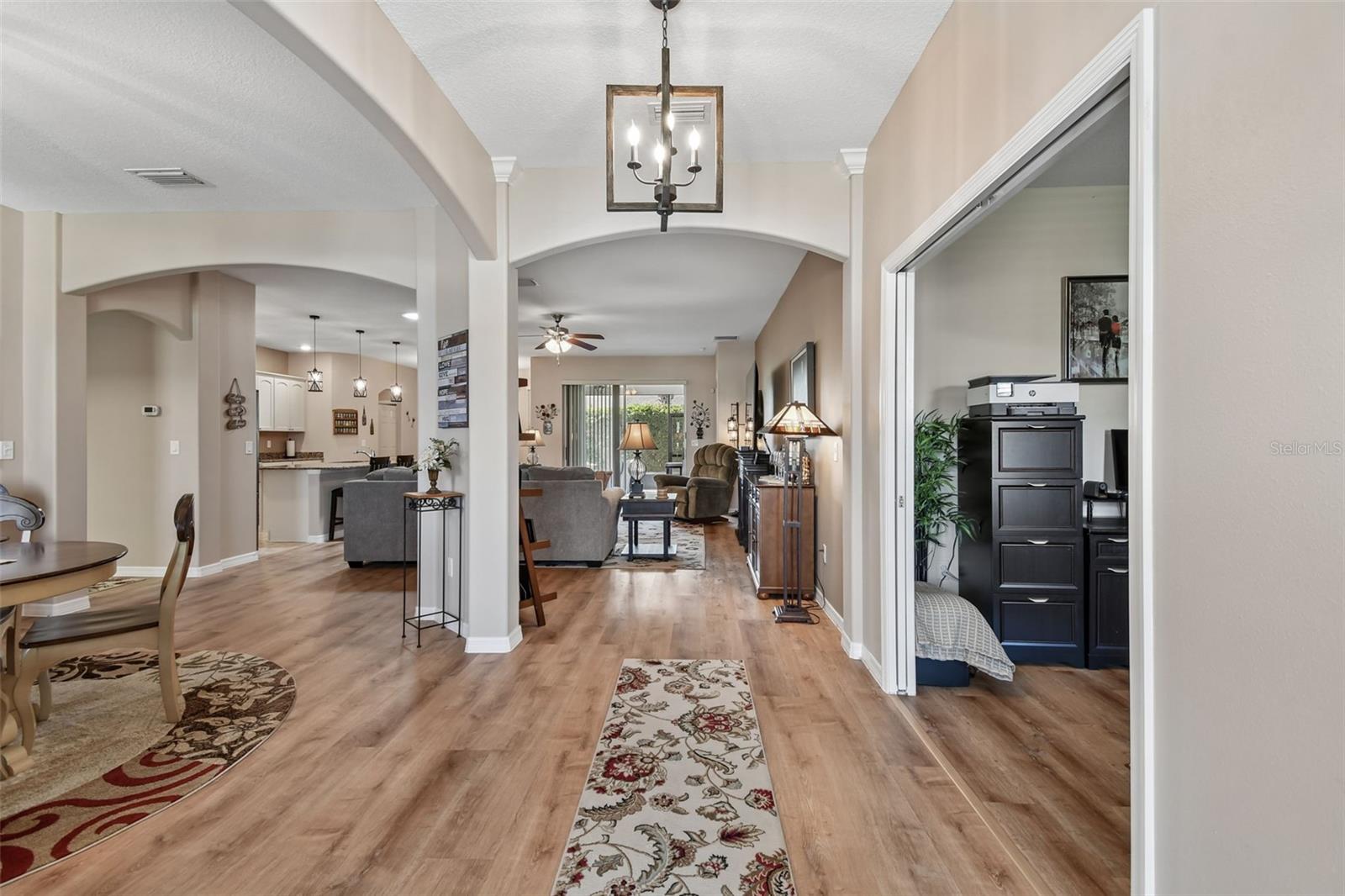 ARLINGTON RIDGE - Residential
