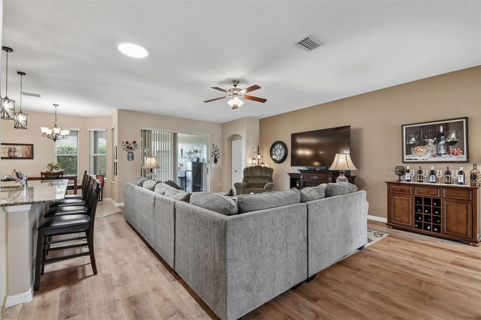 ARLINGTON RIDGE - Residential