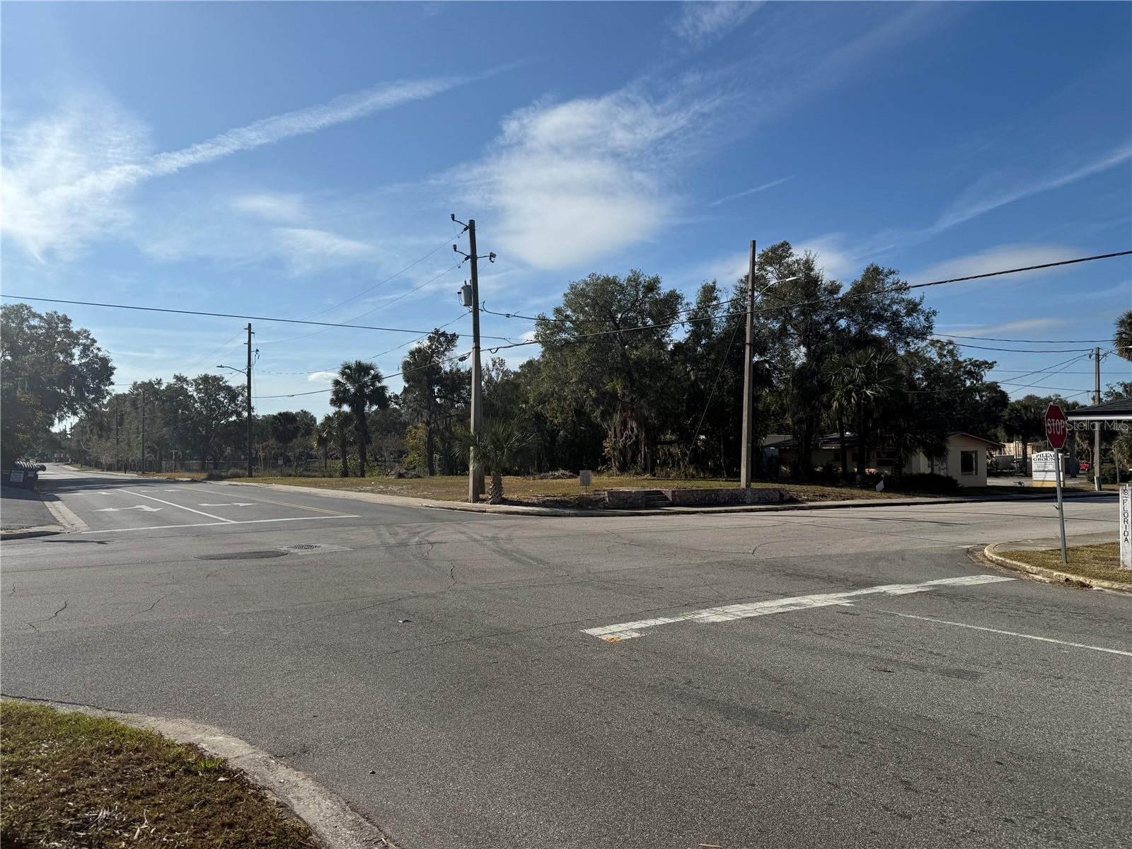 W VOORHIS AVENUE
