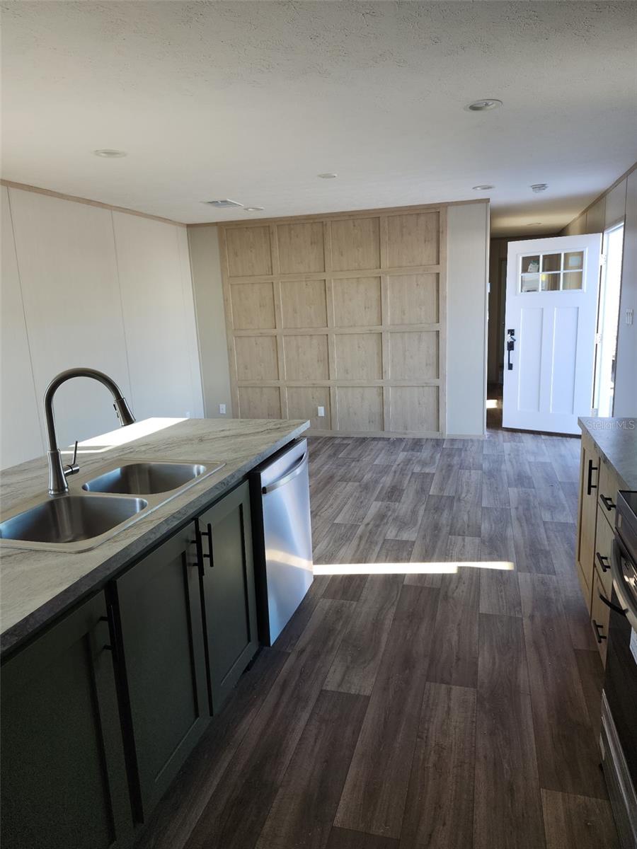 LAKE PIERCE RANCHETTES SECOND ADD - Residential Lease