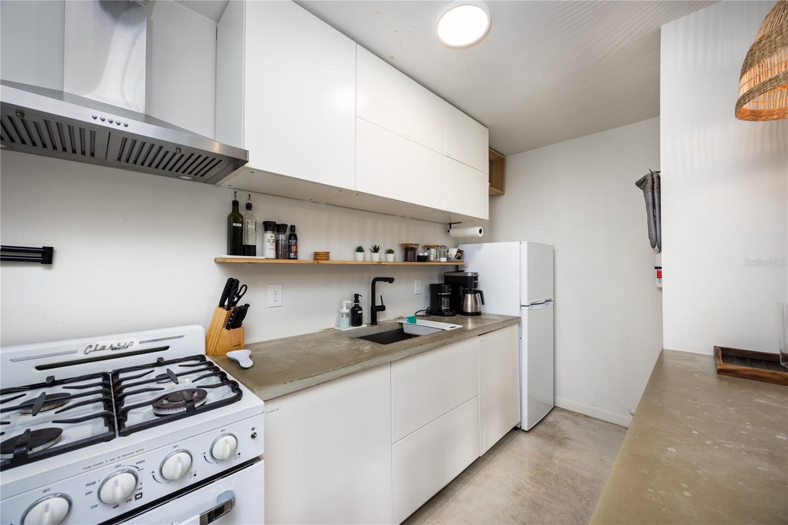 SUMMIT HOUSE - Residential