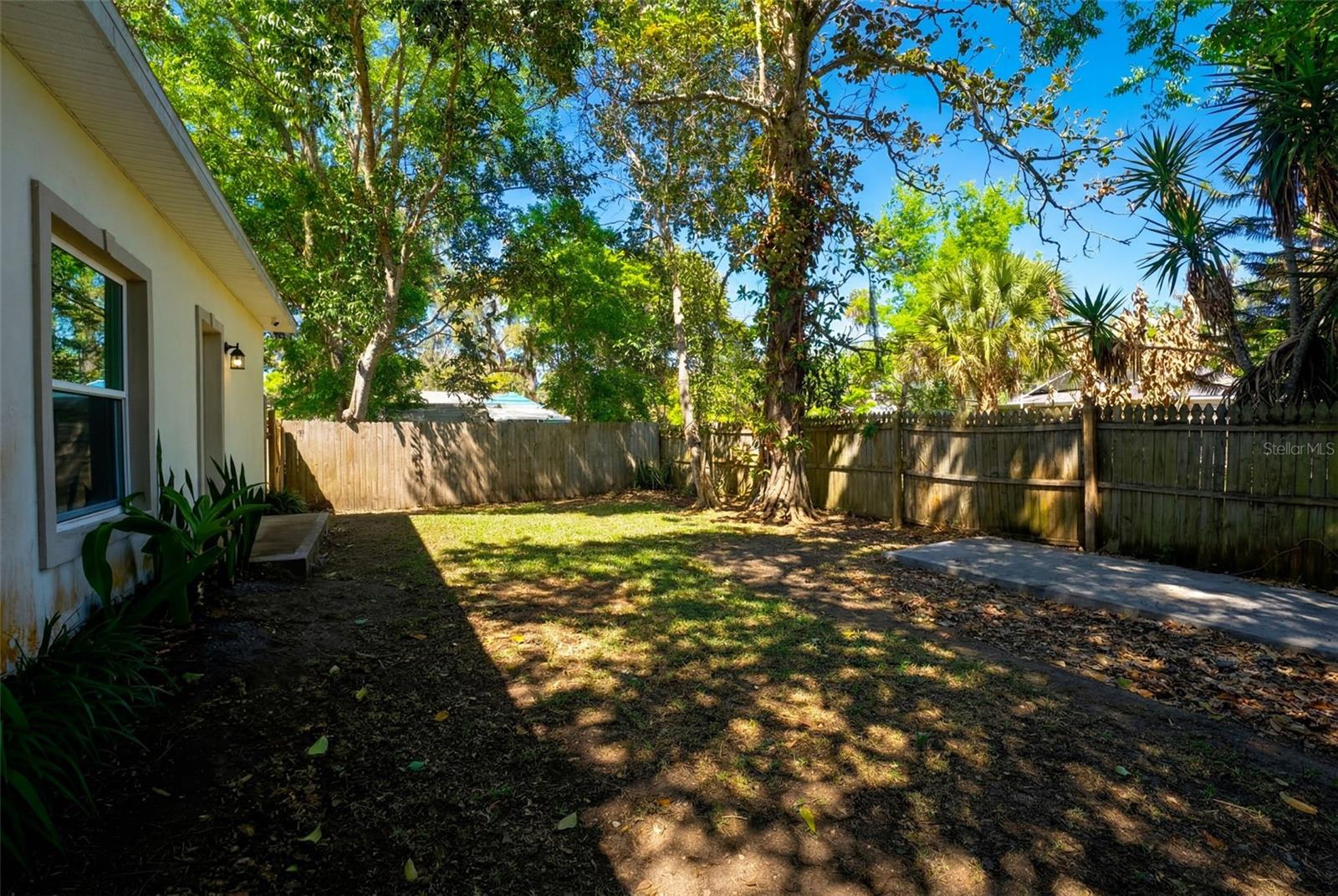 SUNNYLAND PARK 02 BLK 17 KINGSTON - Residential