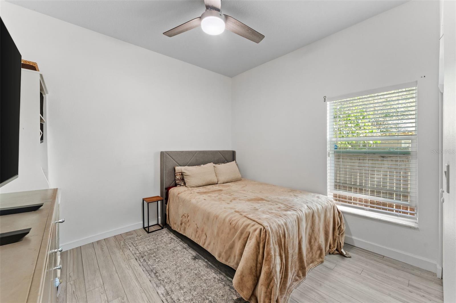 SUNNYLAND PARK 02 BLK 17 KINGSTON - Residential