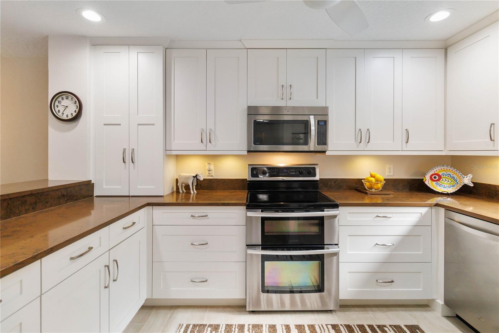 SUN BAY CLUB CONDO - Residential