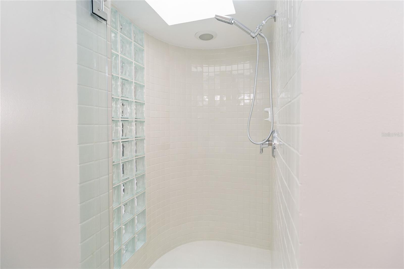 SUN BAY CLUB CONDO - Residential