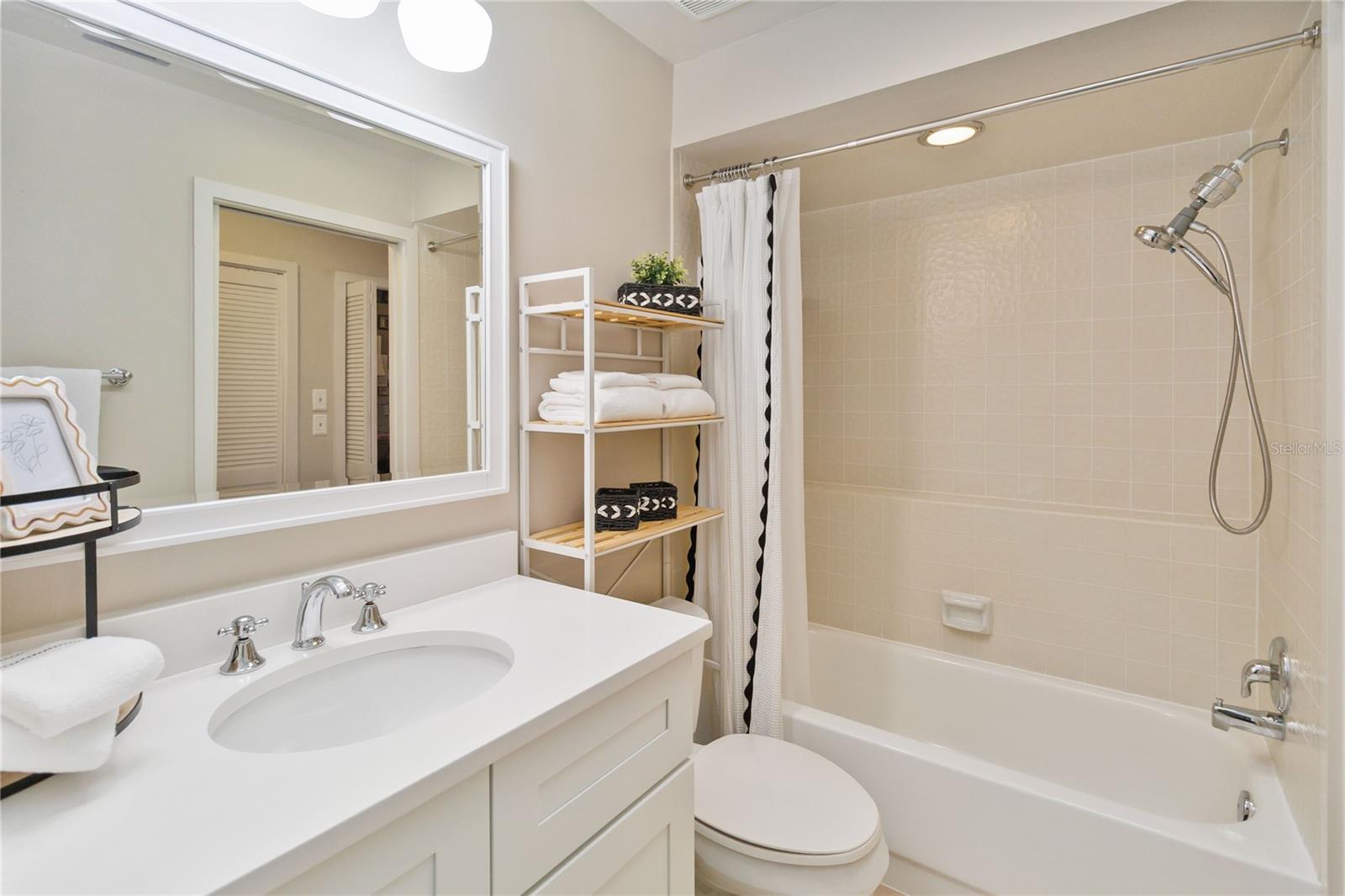 SUN BAY CLUB CONDO - Residential