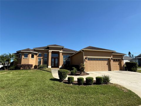 A home in LAKELAND