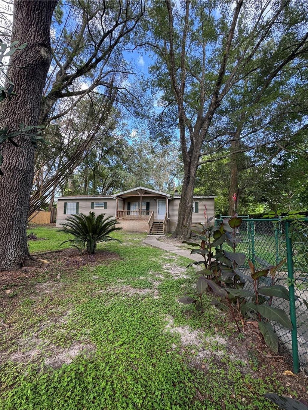Photo of 5701 SE 33rd Court, Ocala, FL 34480 (MLS # TB8408957)