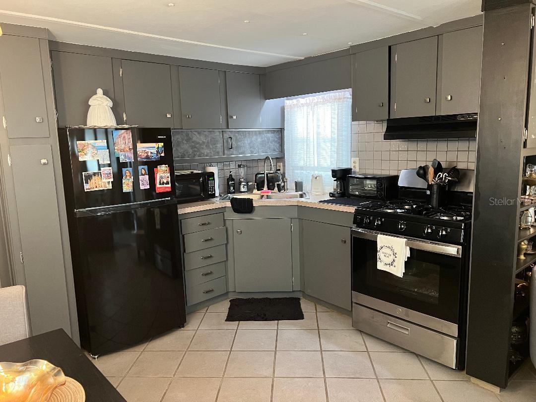 ALCOVE MOBILE HOME COMMUNITY UNREC - Residential