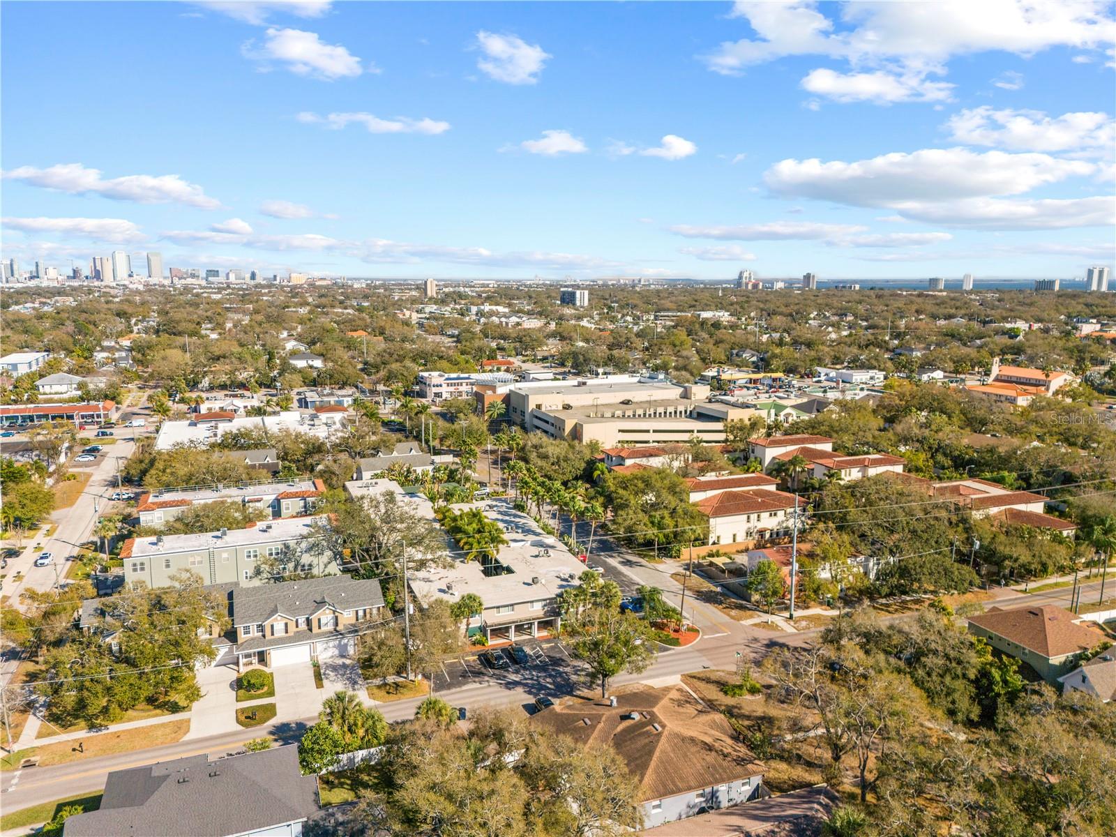 AZEELE PARK - Residential