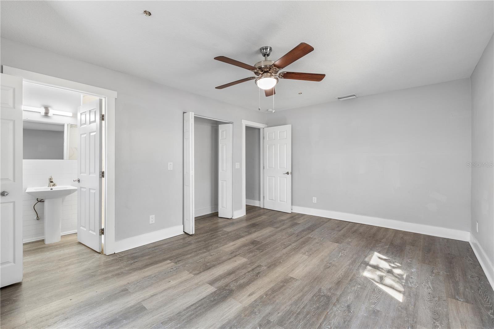 AZEELE PARK - Residential