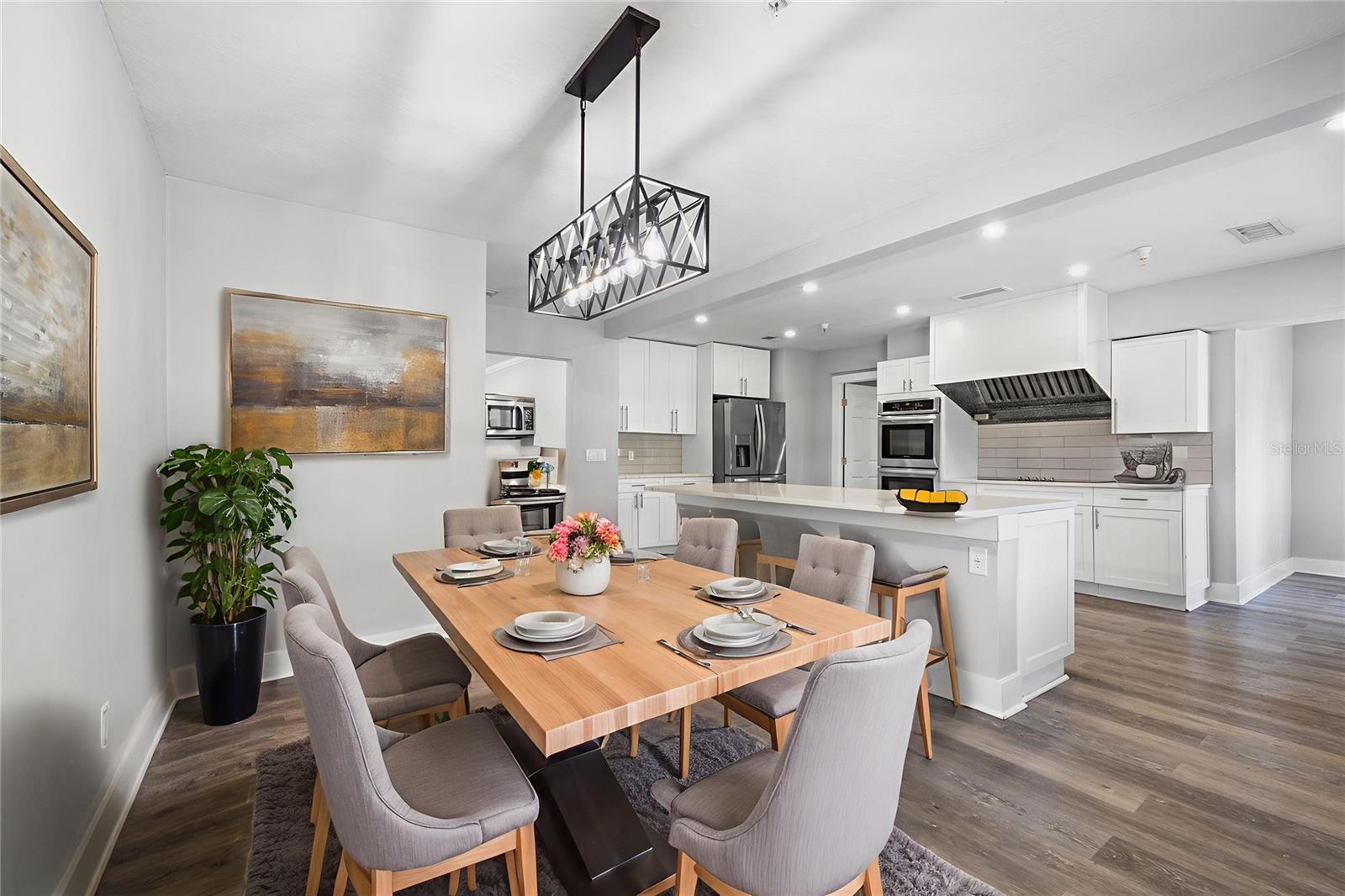 AZEELE PARK - Residential