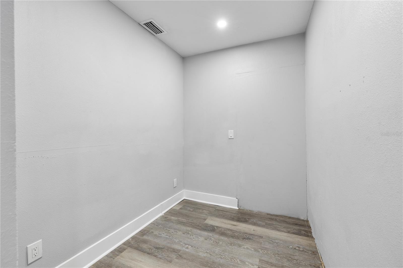 AZEELE PARK - Residential