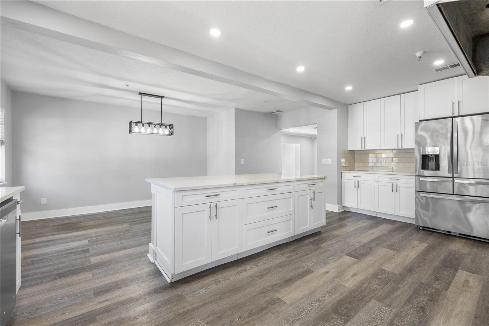 AZEELE PARK - Residential