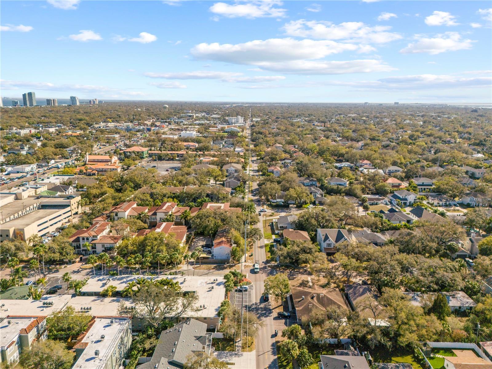 AZEELE PARK - Residential