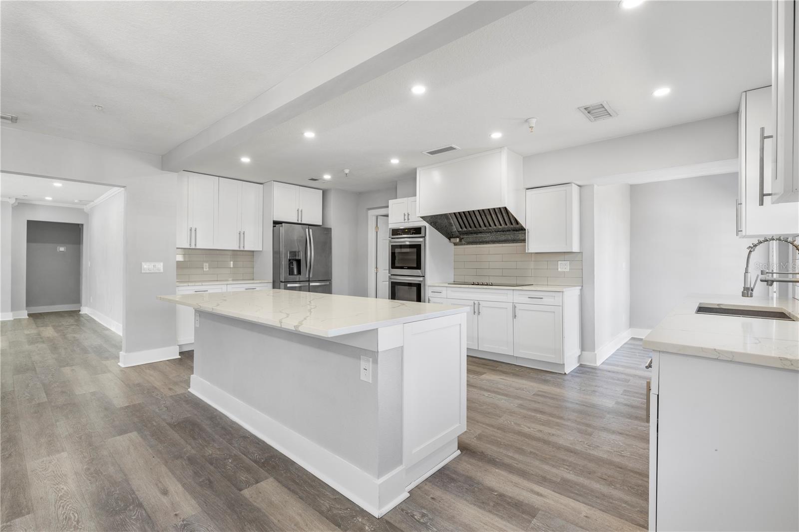 AZEELE PARK - Residential